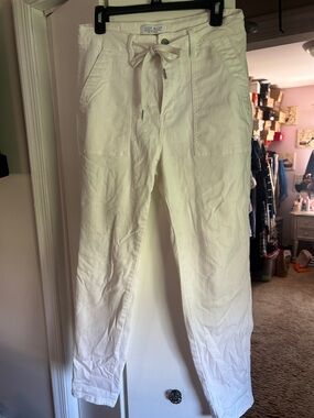 Judy Blue Women’s White Straight Leg Tie-Waist Jeans